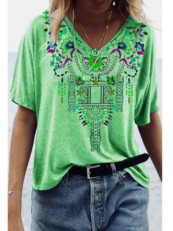 Plus Embroidery Printed V-Neck Short Sleeves Tee - T-Shirts - INS | Online Fashion Free Shipping Clothing, Dresses, Tops, Shoes - 2XL - 3XL - 4XL